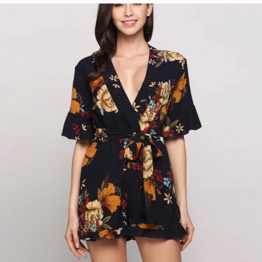 Navy Floral Romper Jumpsuit Playsuit Size S-M-L - Picture 4 of 6
